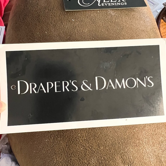 Mother of the Bride/grandmother Size 16. Removable jacket. - Picture 3 of 6